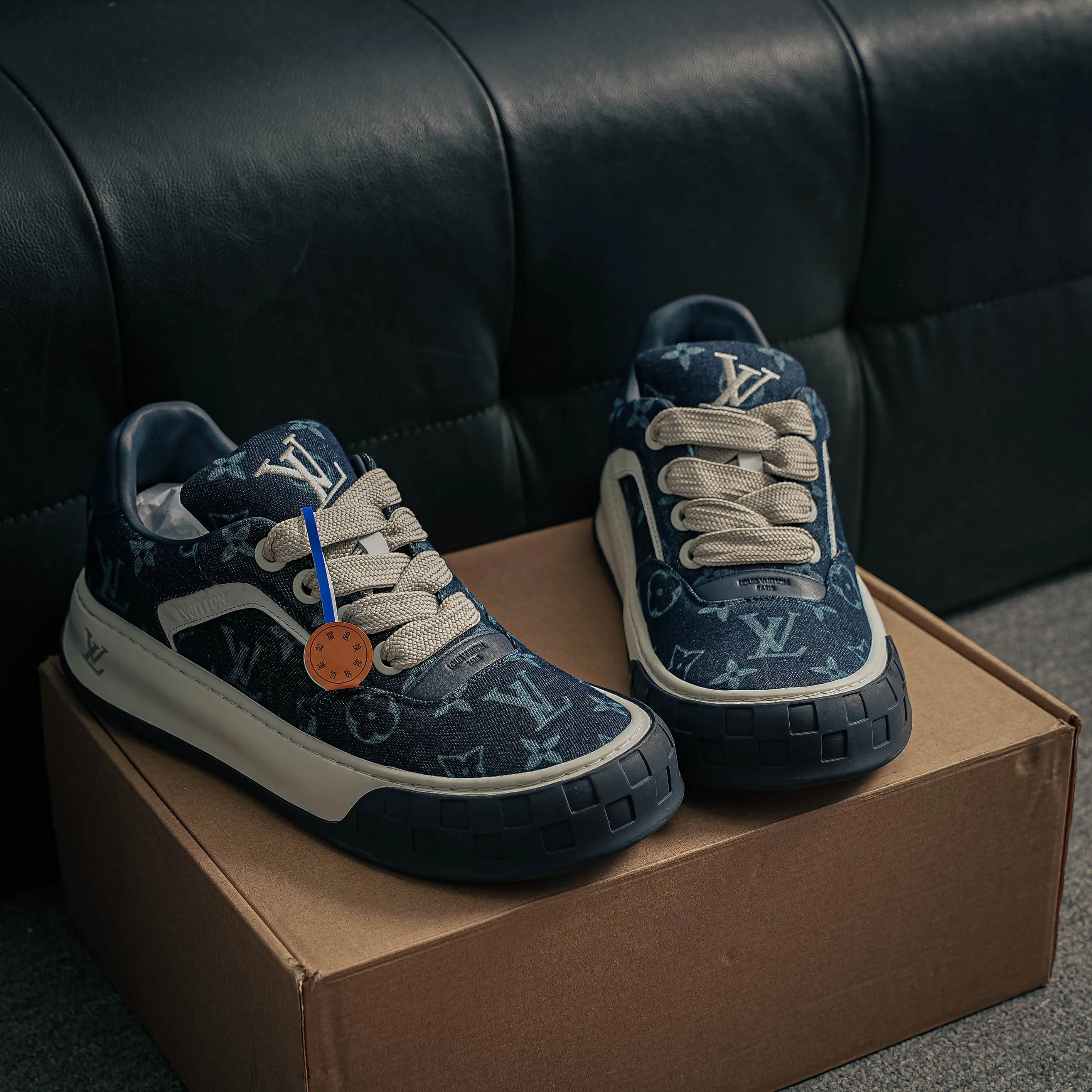 # LV tilted ， Shoes，Sneakers， Shoes，Skate Shoes~~ Sneakers， LV Shoes ， Cushioning TPU Vuitton ，